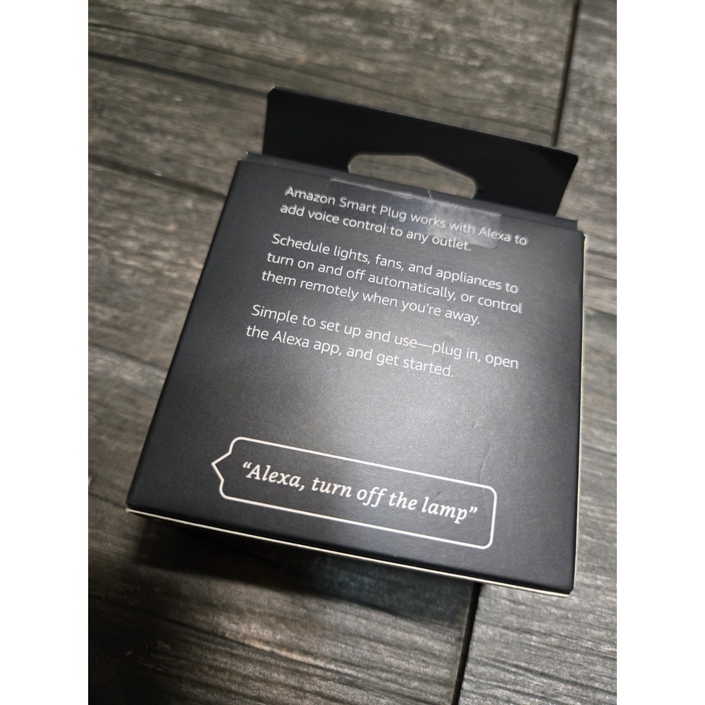 Amazon Smart Plug Works With Alexa - Picture 3 of 4